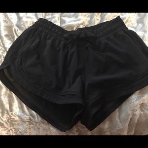 black lulu shorts!!